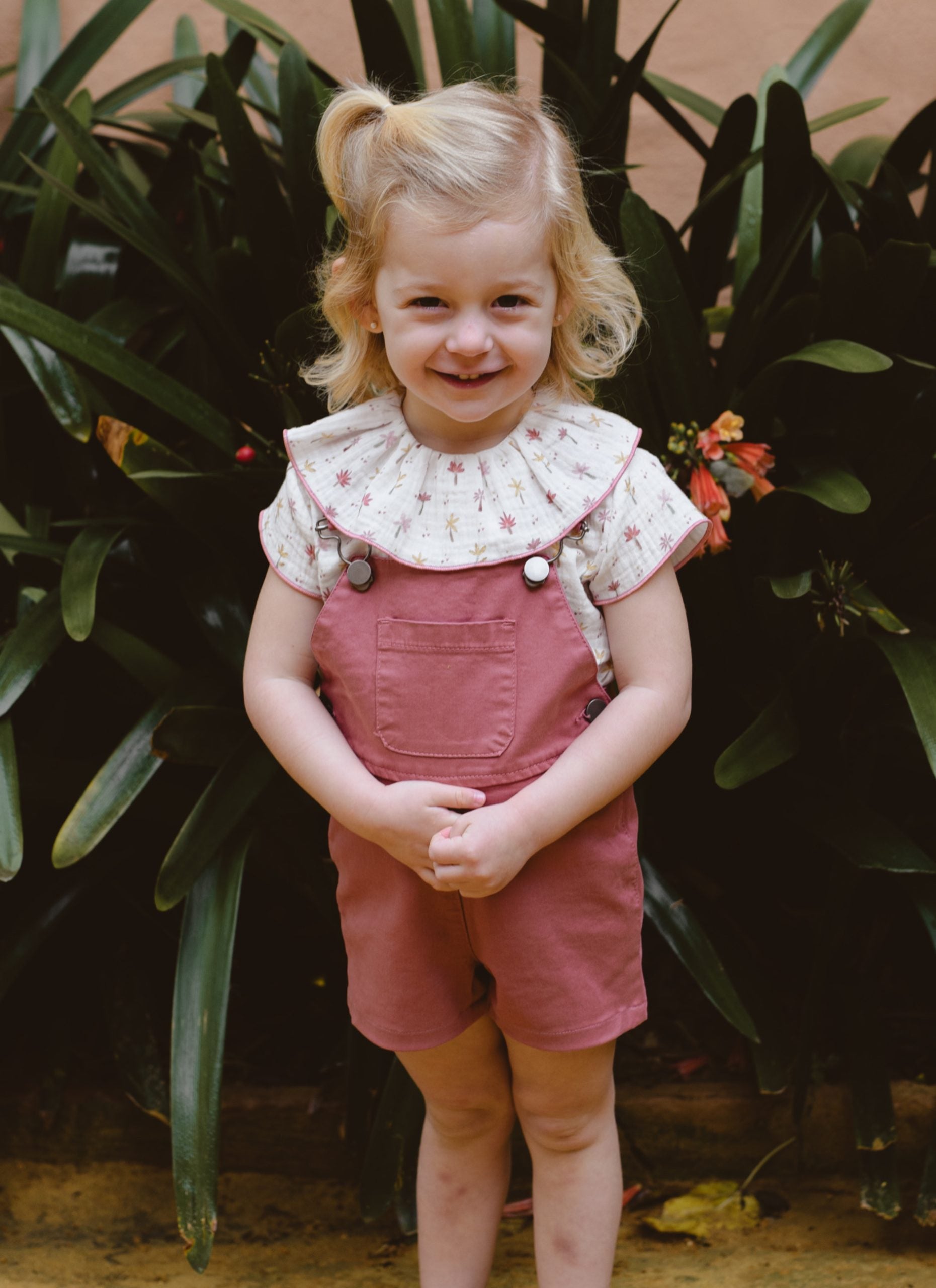 ELAS CANVAS BERMUDA bib overalls. TILE