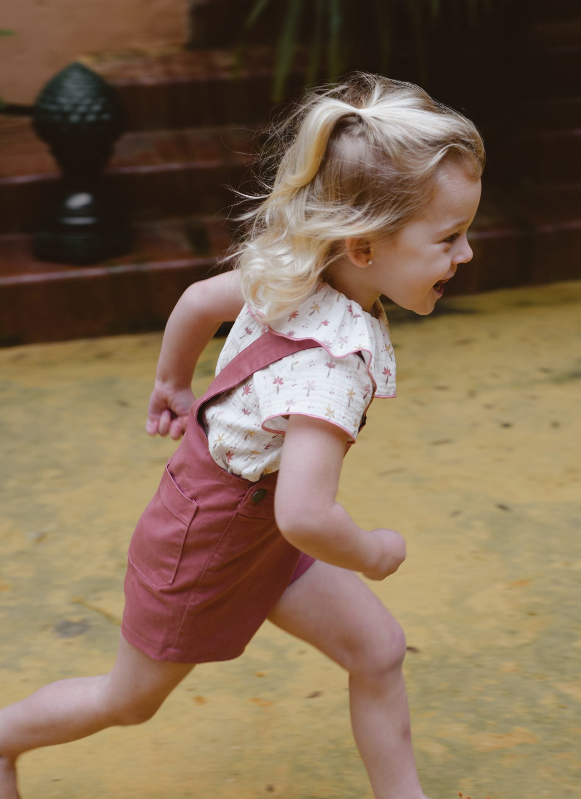 ELAS CANVAS BERMUDA bib overalls. TILE