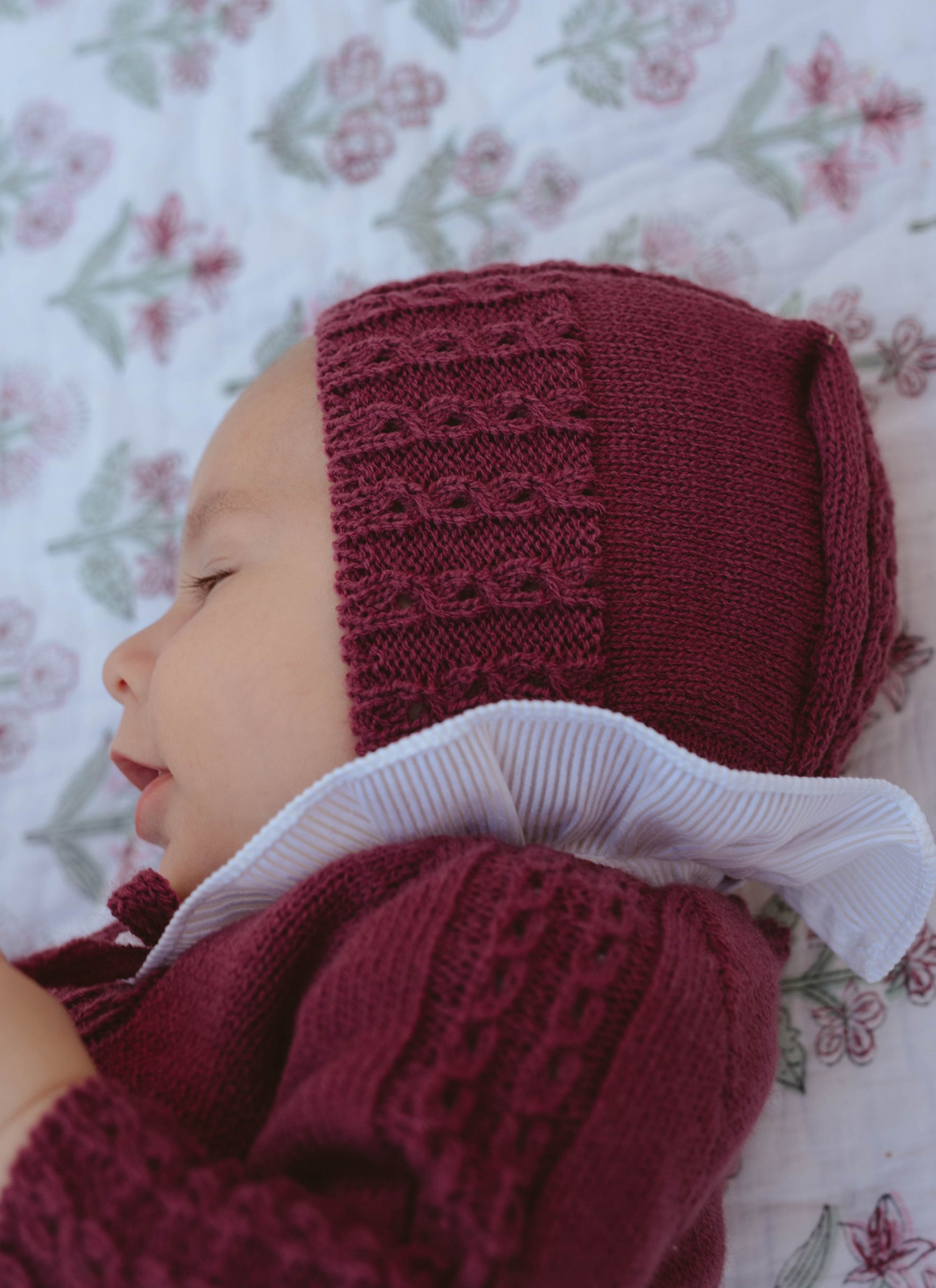 GORRO ROTA MAGENTA