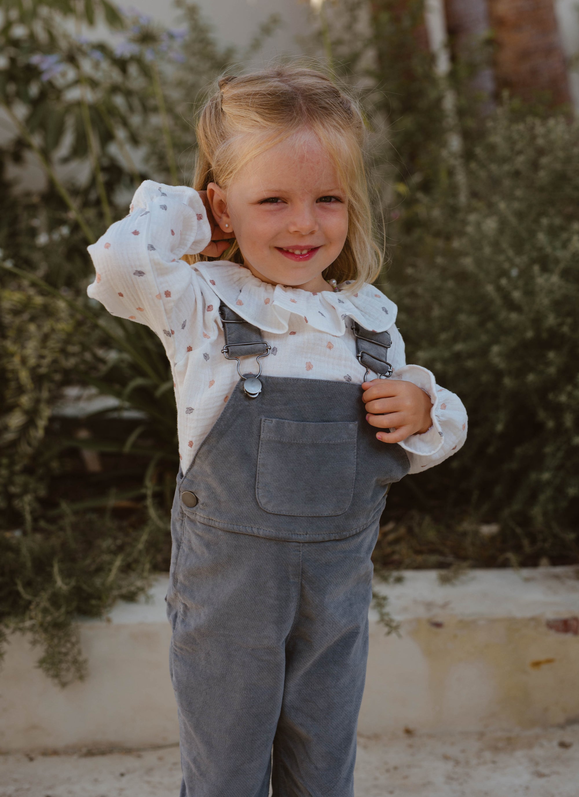 PETO PANTALÓN TERCIOPELO GRIS LOBO