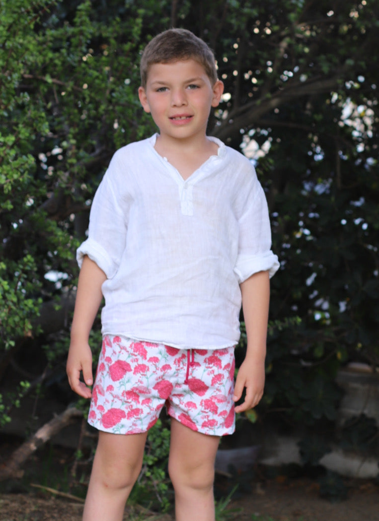 Bermuda con estampado de hortensias para niños Rocio Fernandez Cotta